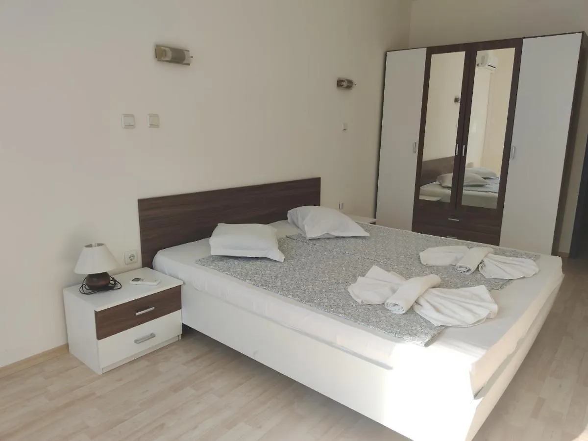 Europroperties Yalta Apartments Golden Sands