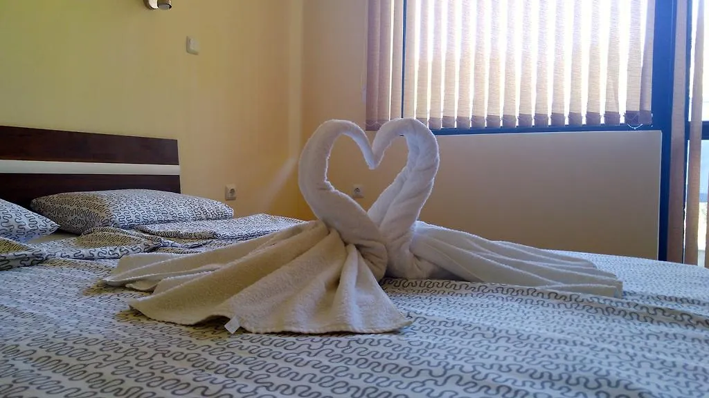Europroperties Yalta Apartments Golden Sands