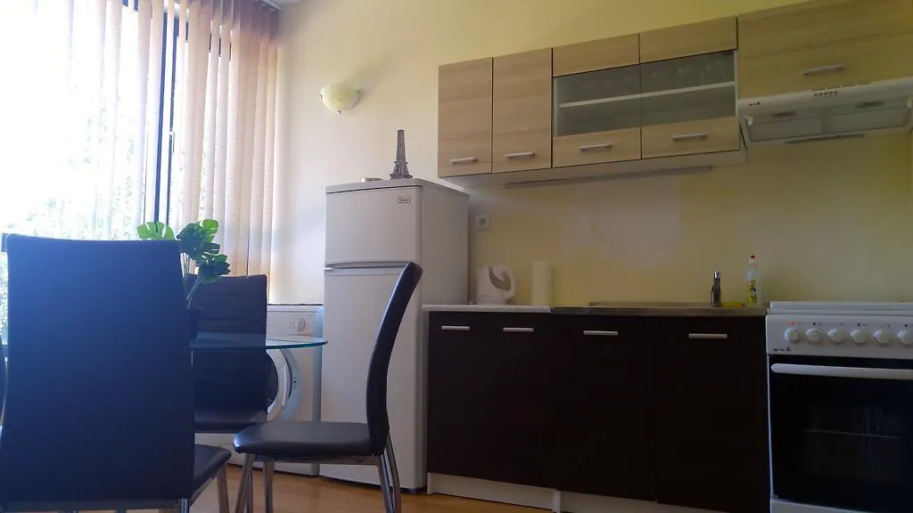 Europroperties Yalta Apartments Golden Sands
