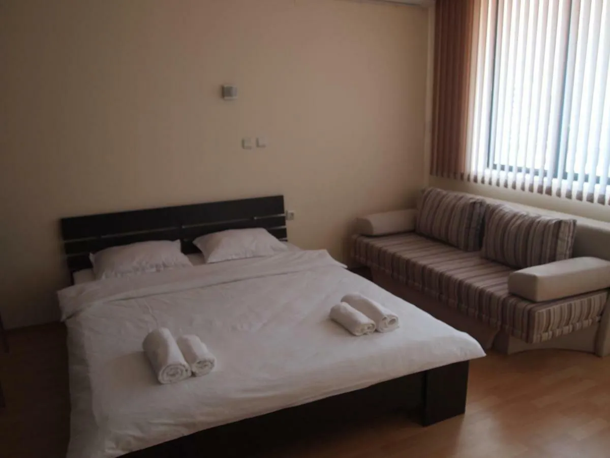 Europroperties Yalta Apartments Golden Sands